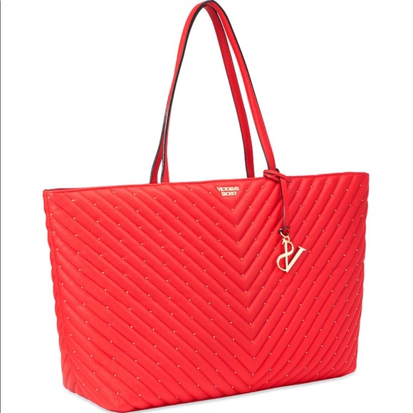 COPY - Victoria’s Secret Studded V Quilt Everythi… - Picture 3 of 4